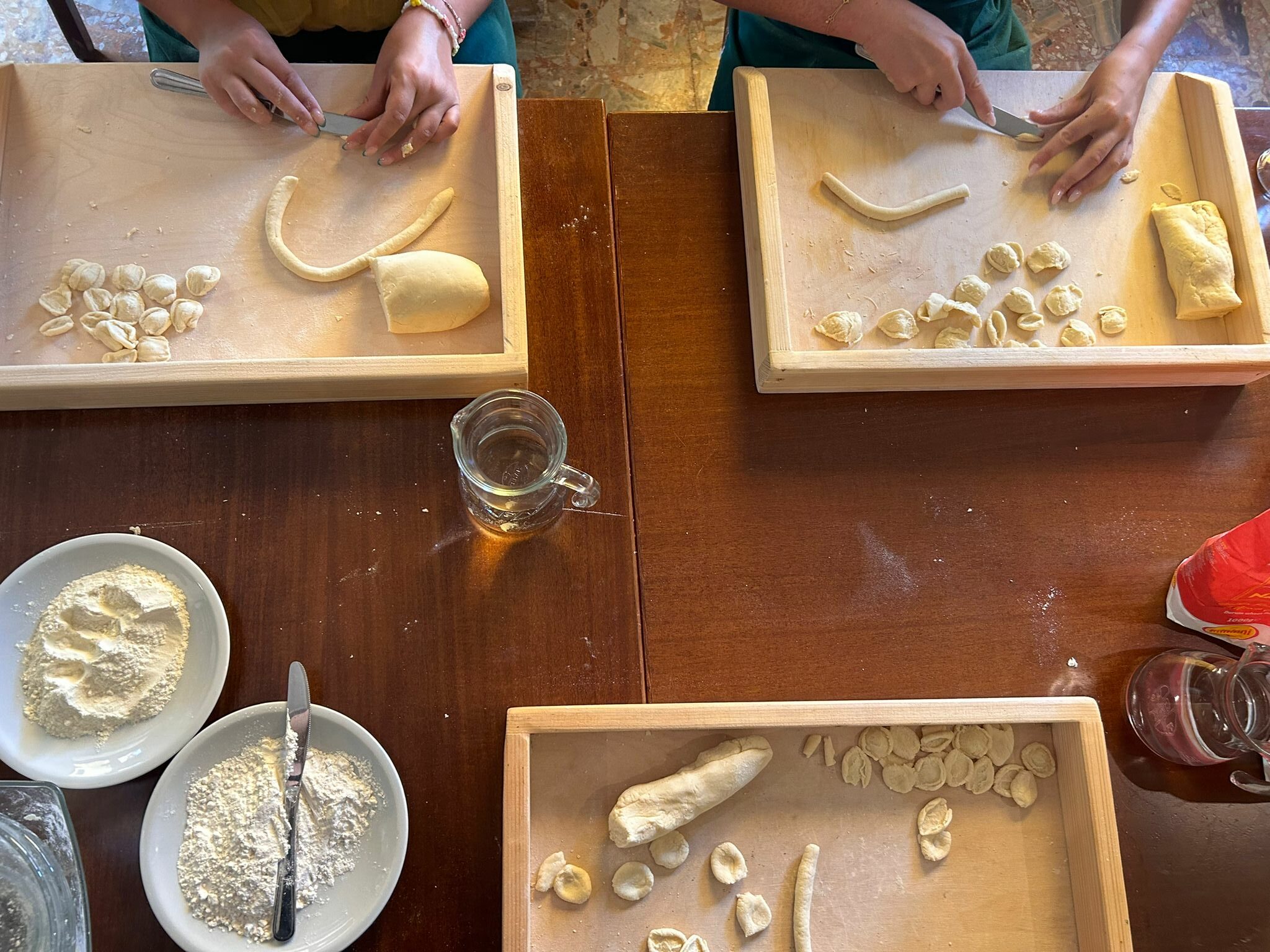 Orecchiette making in Alberobello