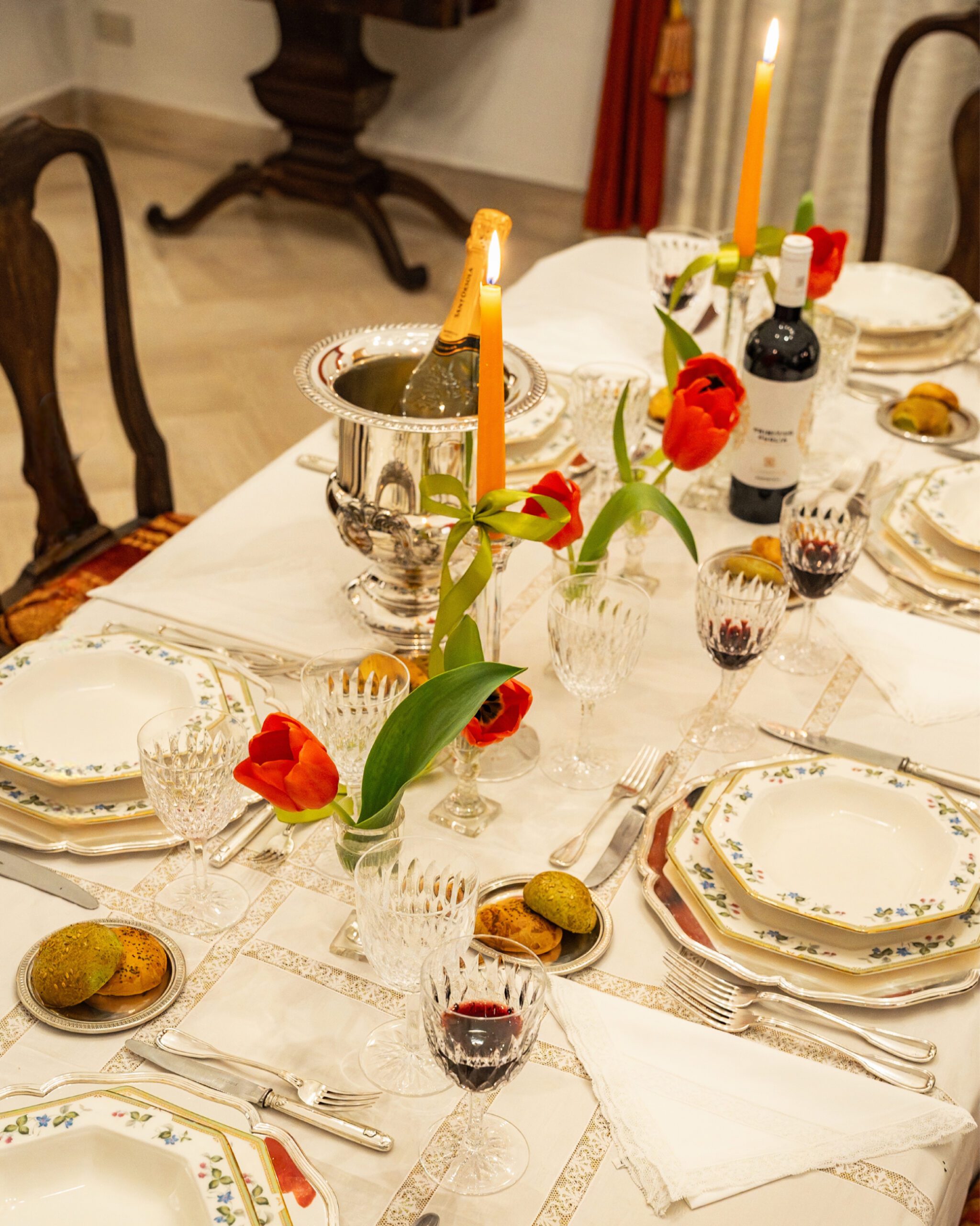 Noble palace tour with food experience